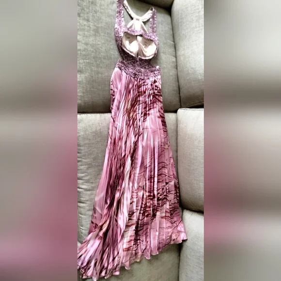 Women's Pink Formal, Prom of Cocktai Dress with Sequins, Stones & Embellishments - Picture 12 of 16